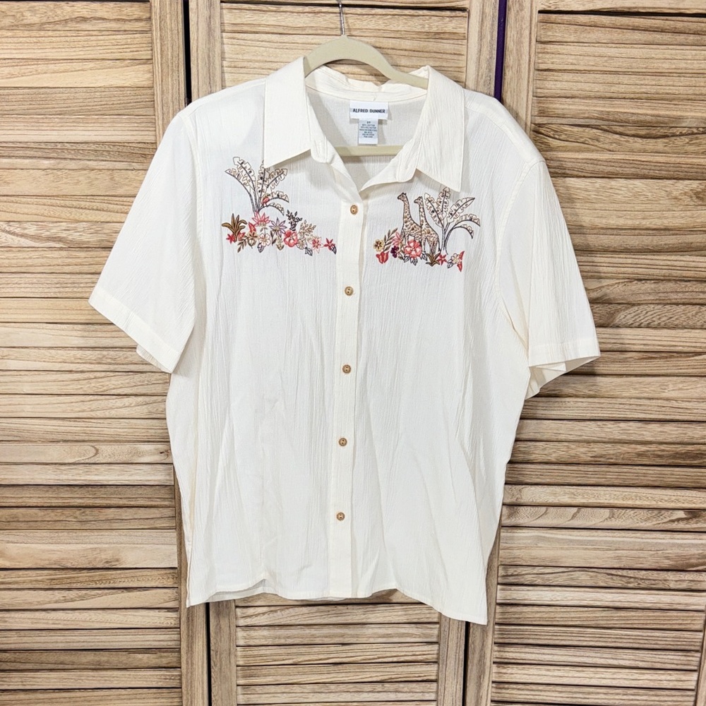 Alfred Dunner Cream Embroidered Giraffe Short Sleeve Casual Shirt Size 20